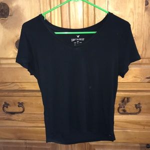 VERY CUTE AMERICAN EAGLE T SHIRT